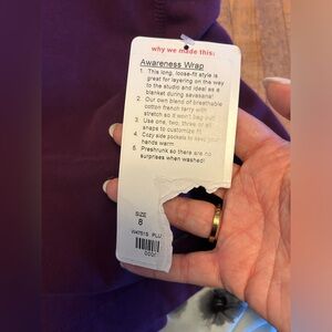 Lulu Lemon Awareness Wrap. Size 8. NWT. Rare.